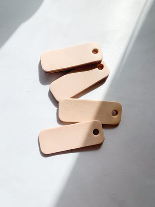 Leather keyring blanks, Veg tan leather scraps.