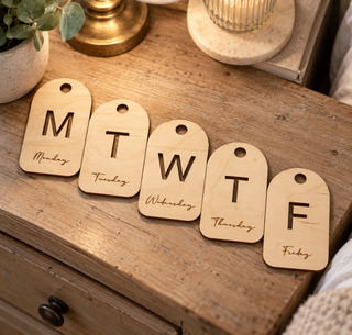 Wooden 5 Days of the week hanger tags
